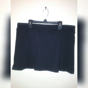 Lands' End Size 12 Black Skort